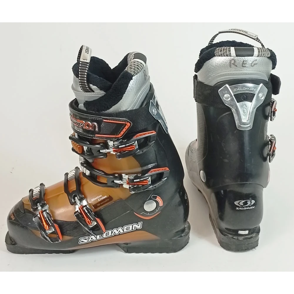Salomon Mission Cruise ski boots