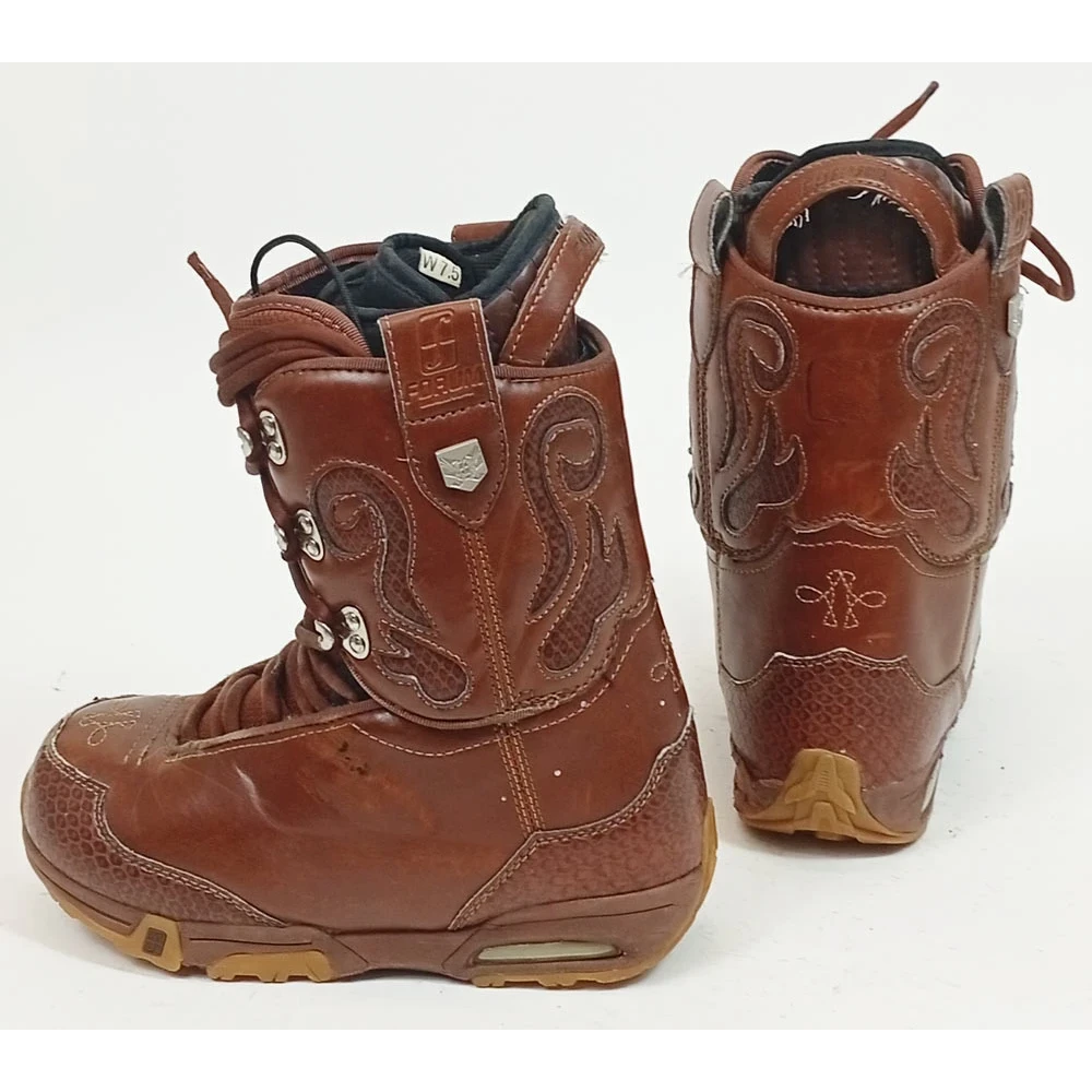Forum Stampede W Snowboard Boots