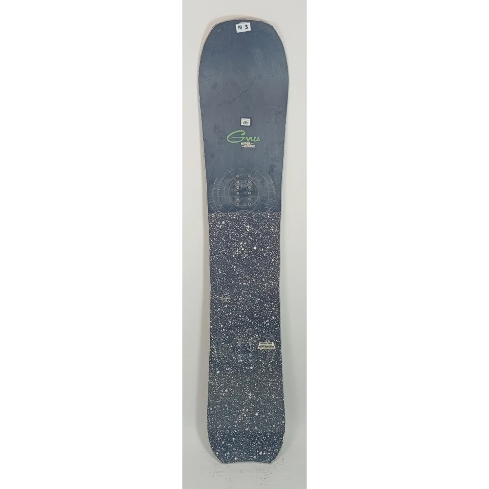 Snowboard GNU Hyper Kyarve