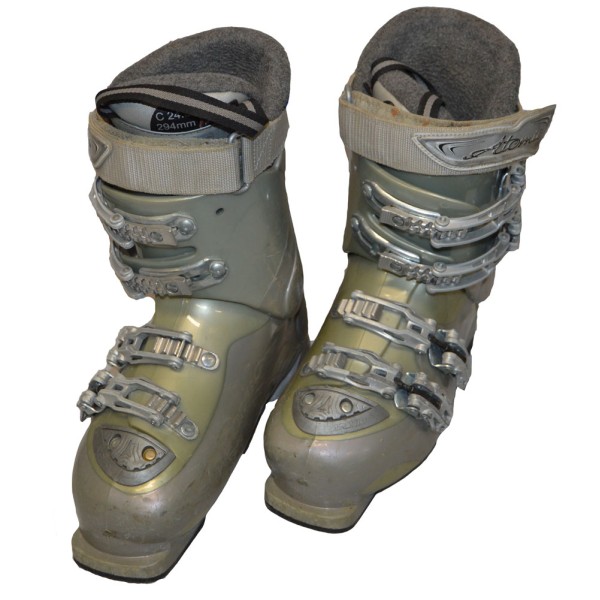 Atomic b70 ski boots hotsell